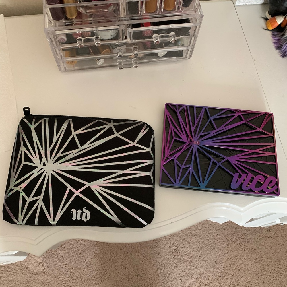 Urban Decay Vice Eyeshadow Palette